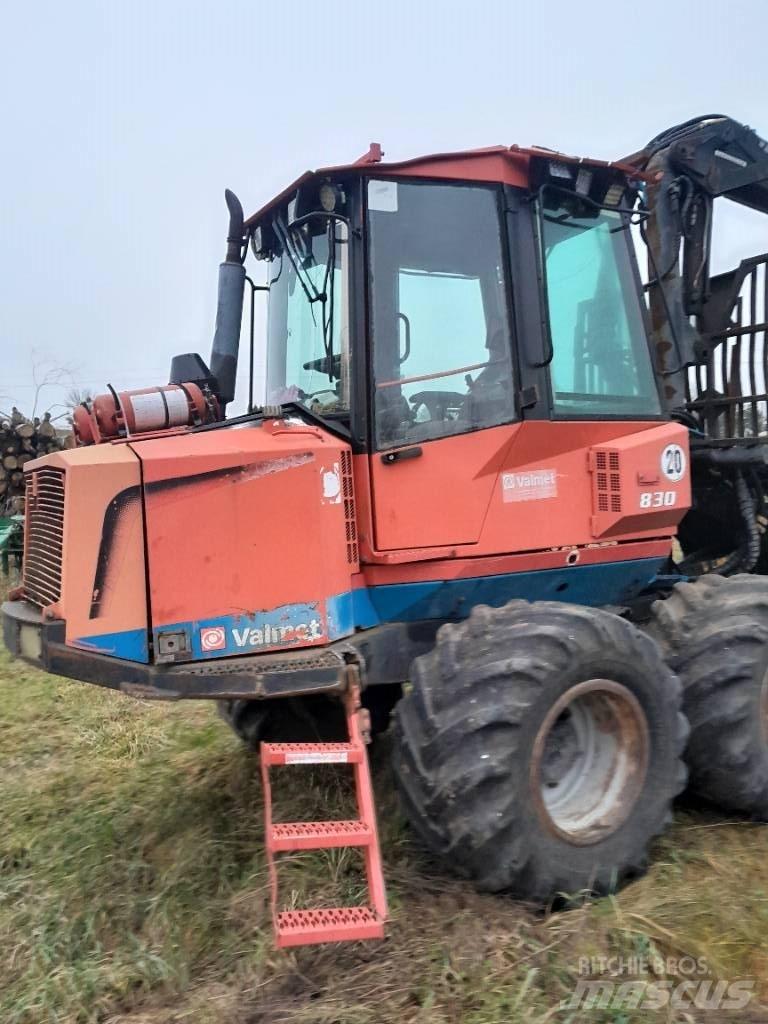 Valmet 830 Forwarders