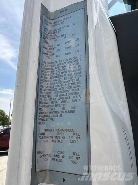 International 4300 Work Trucks / Municipal