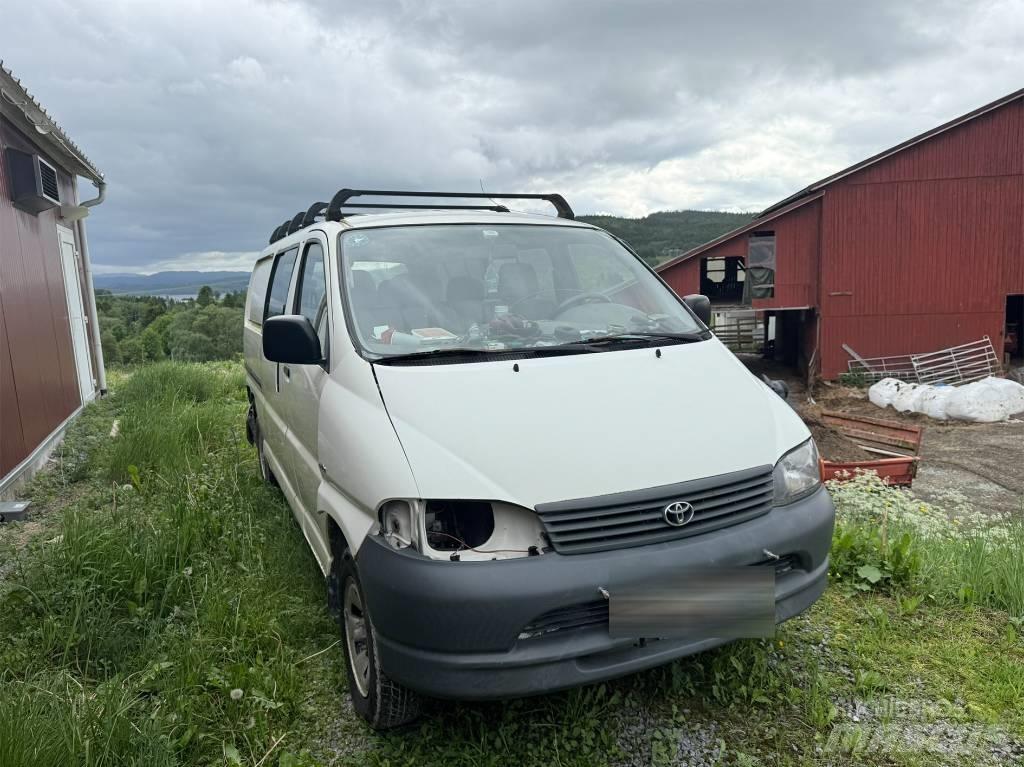 Toyota Hiace 4x4 Panel vans