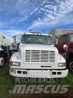 International 4700 Flatbed Trucks