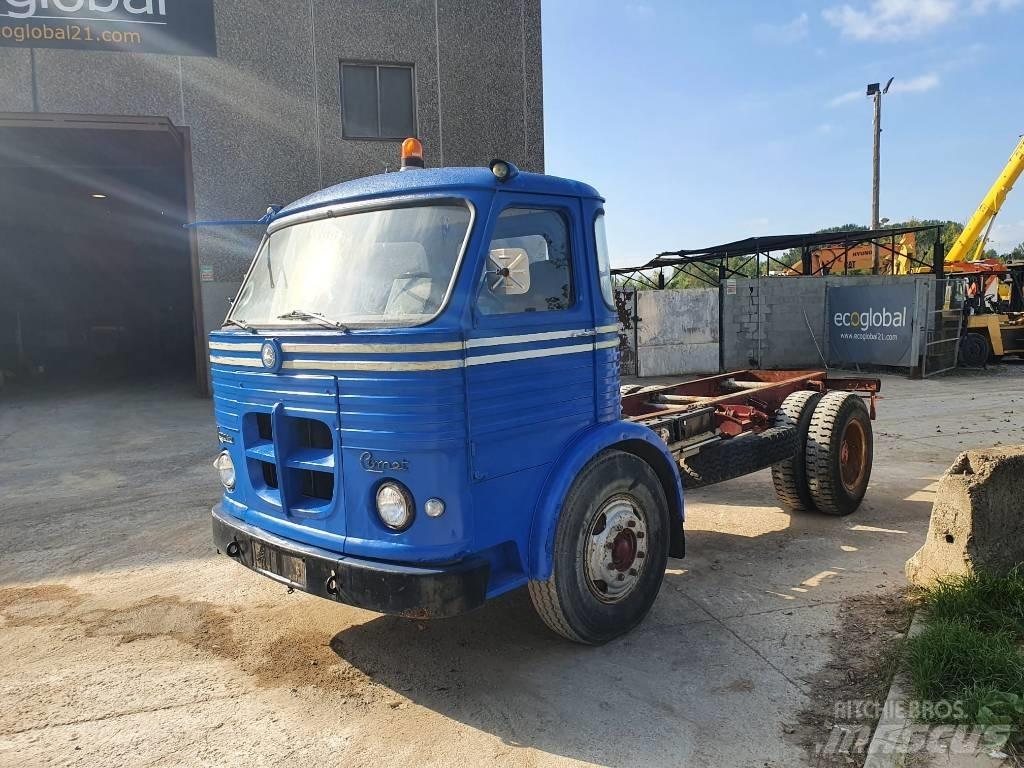 Pegaso COMET 1090 Cab & Chassis Trucks