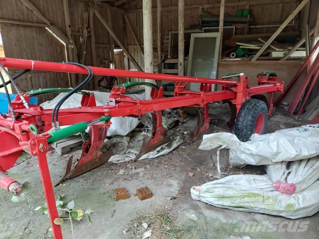 Unia TUR VARIO 5 R Plows