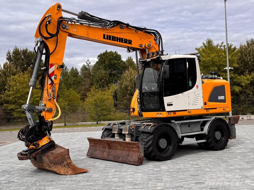 Liebherr A 916 Wheeled Excavators