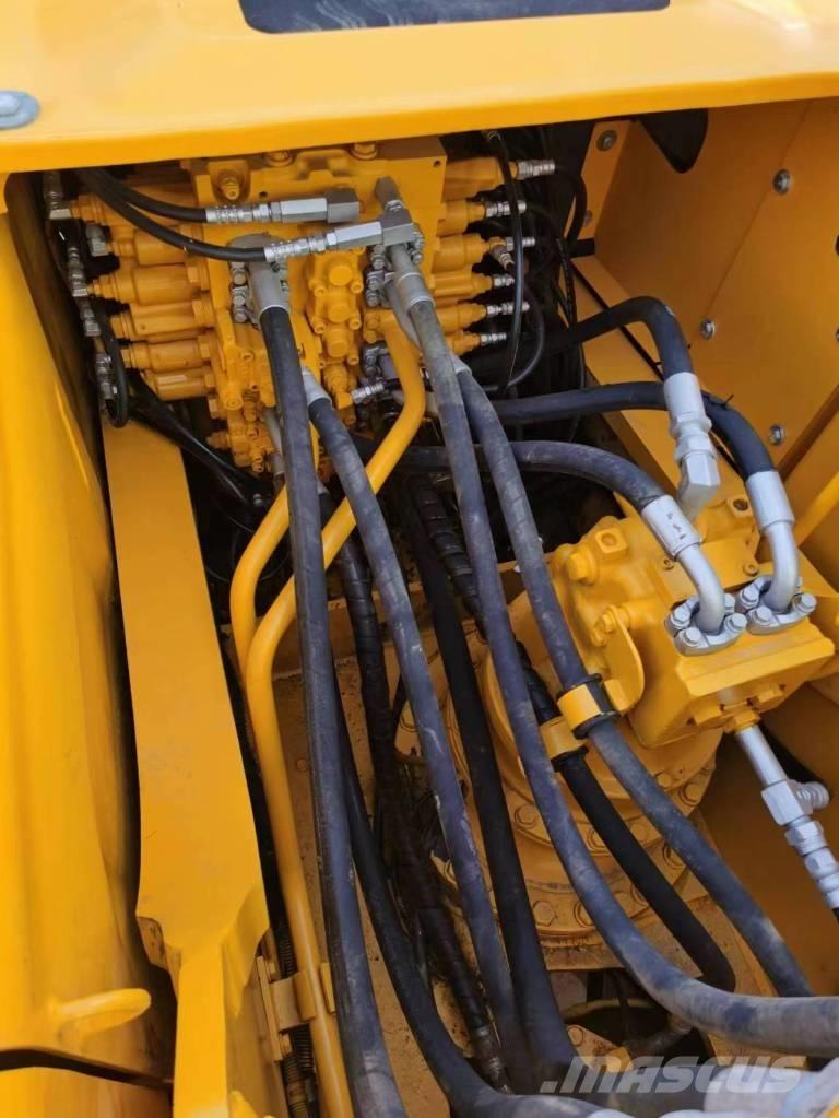 Komatsu PC 220-7 Crawler Excavators