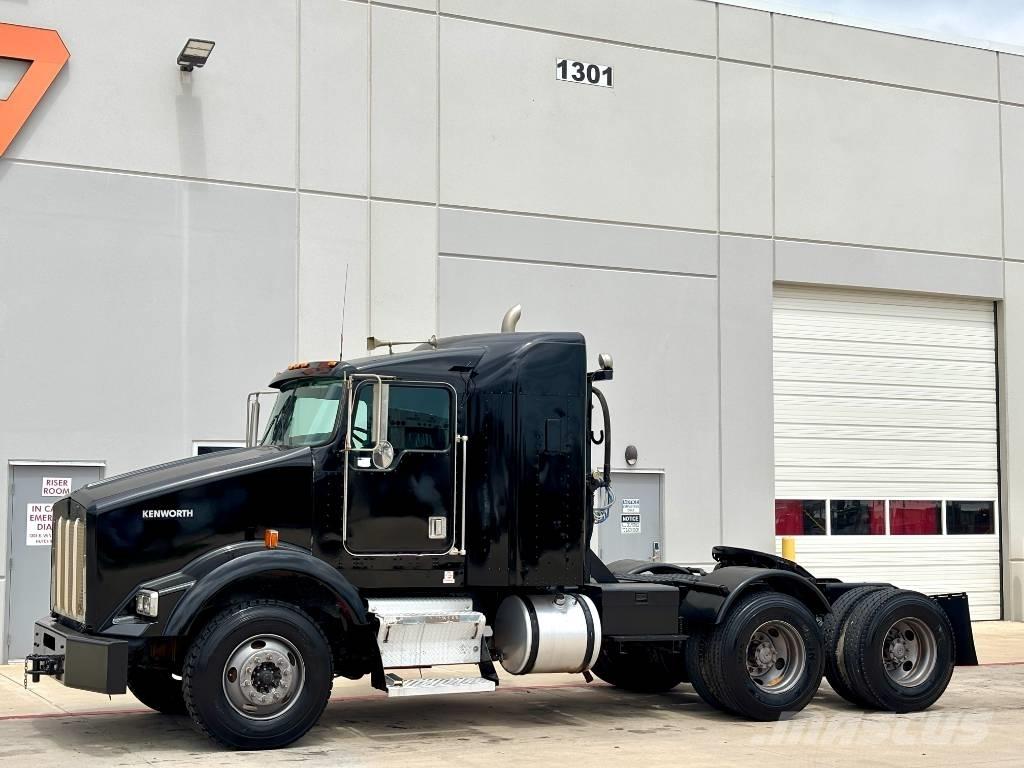 Kenworth T 800 Conventional Trucks / Tractor Trucks