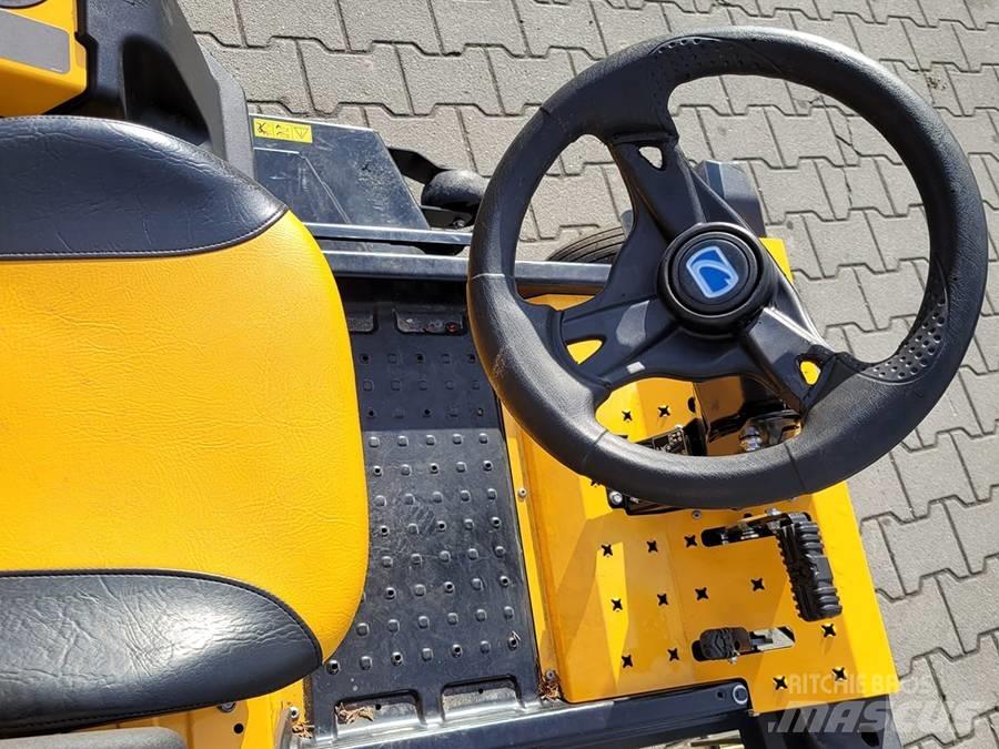 Cub Cadet ZX3 122 Riding mowers