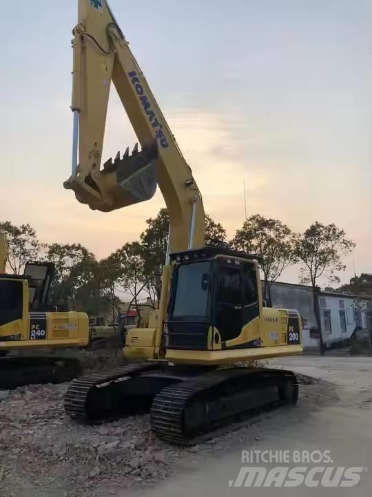Komatsu PC200-8 Crawler Excavators