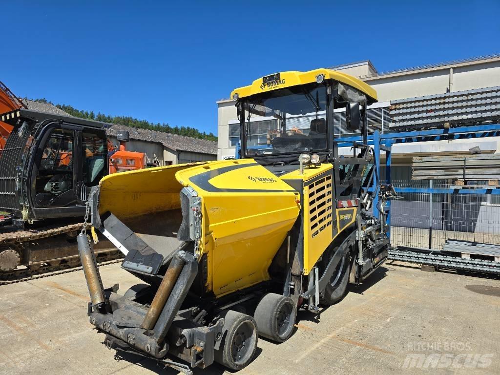 Bomag BF 300 P-2 Asphalt pavers