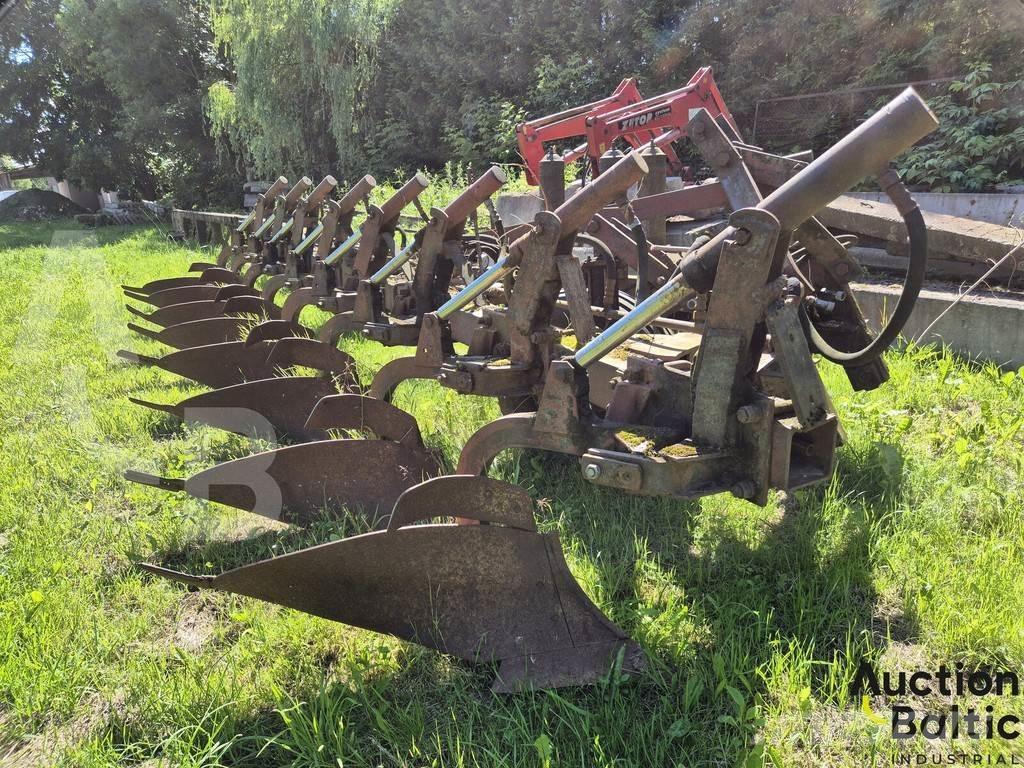  Onbekend Plow Reversible ploughs