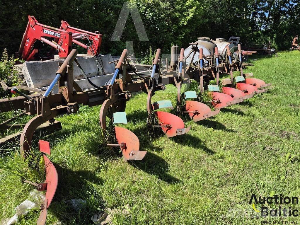  Onbekend Plow Reversible ploughs