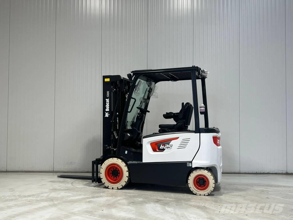 Bobcat B25X-7 PLUS Electric Forklifts