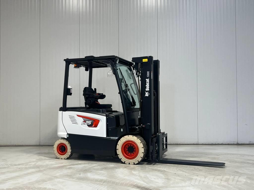 Bobcat B25X-7 PLUS Electric Forklifts