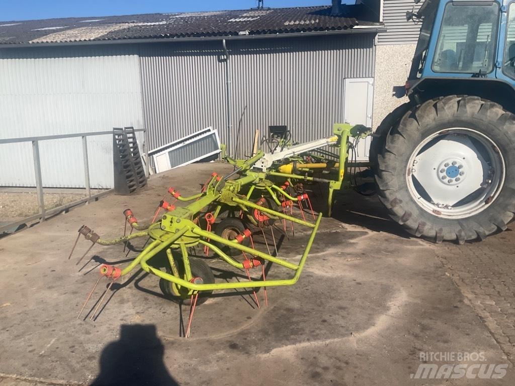 CLAAS Volto 770 Rakes and tedders