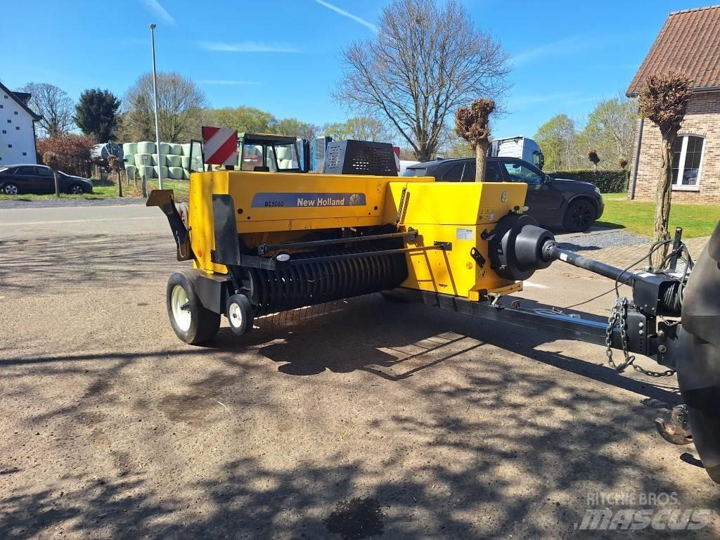 New Holland BC 5060 Square Balers