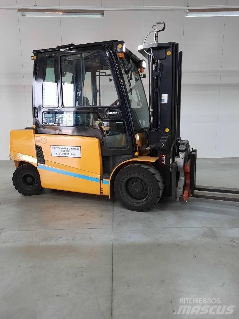 Hyundai HX50 Electric Forklifts