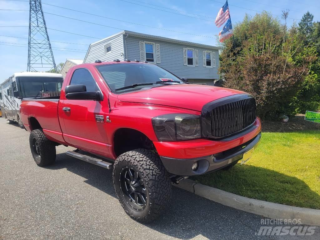 Dodge Ram 2500 Pickup Trucks