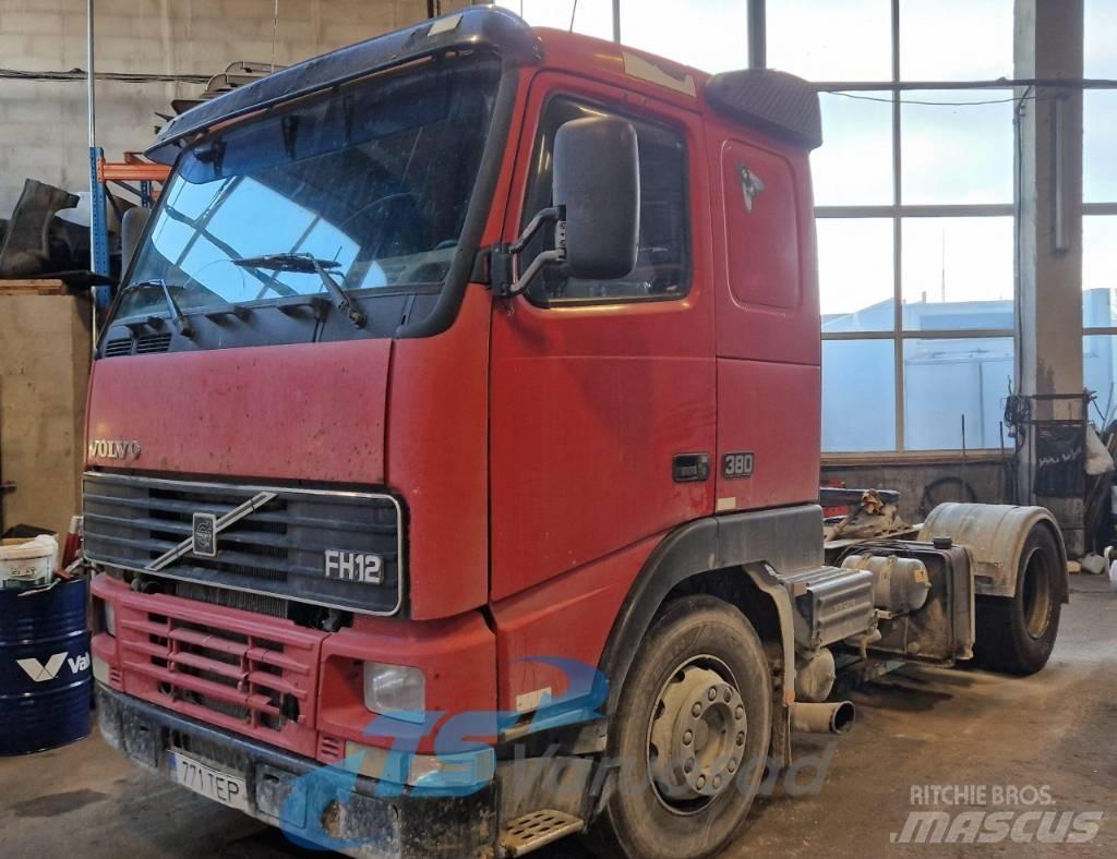 Volvo FH 12 Conventional Trucks / Tractor Trucks