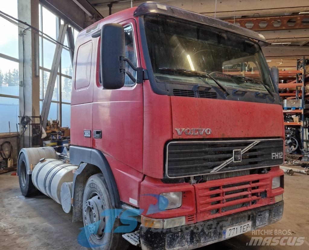 Volvo FH 12 Conventional Trucks / Tractor Trucks