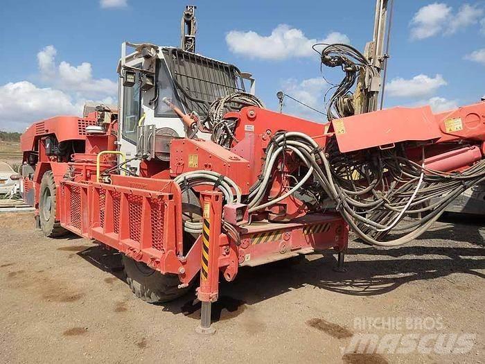 Sandvik DS511-C Surface drill rigs