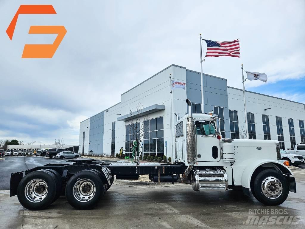Peterbilt 379 Conventional Trucks / Tractor Trucks