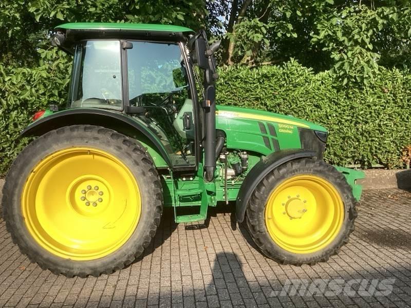John Deere 5090M Tractors