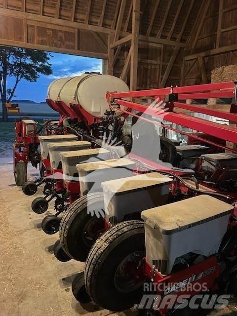 Case IH 1250 Planters