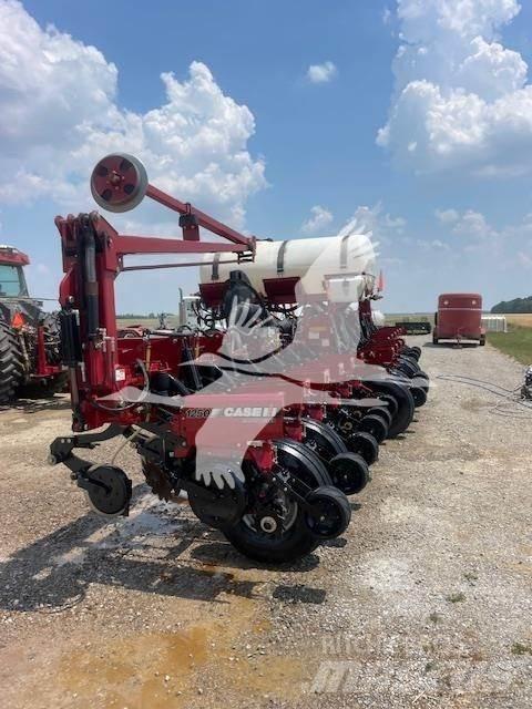 Case IH 1250 Planters