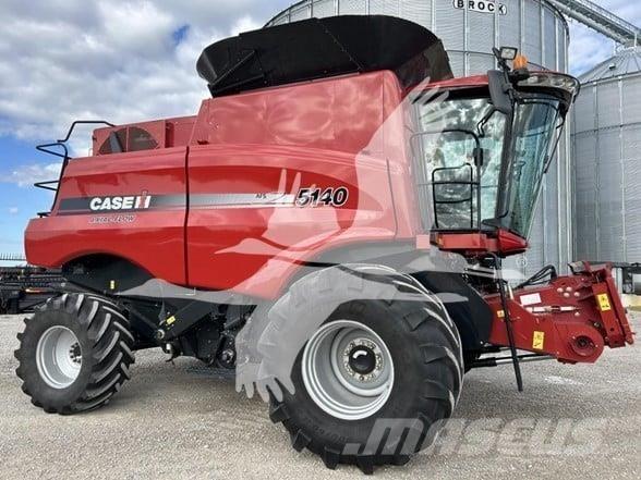 Case IH 5140 Combine Harvesters