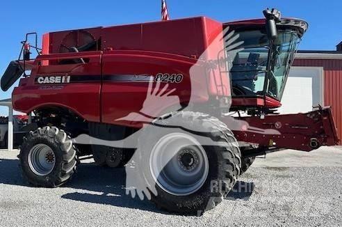 Case IH 8240 Combine Harvesters