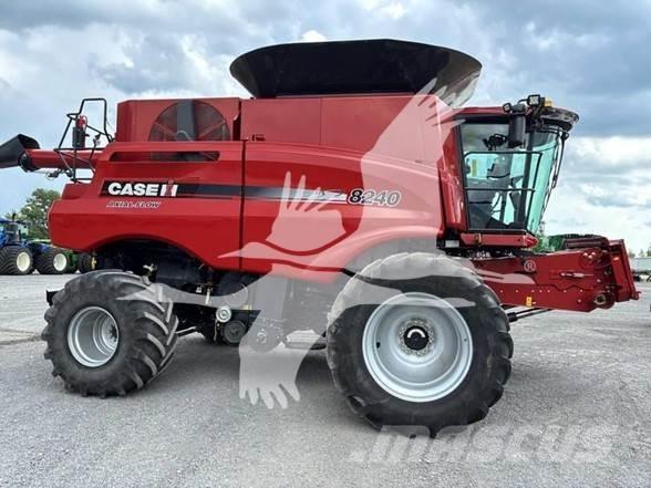 Case IH 8240 Combine Harvesters