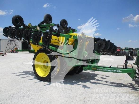 Farm King 2460 Mineral spreaders