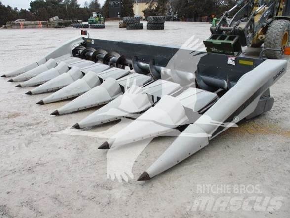 Gleaner 3000 Harvester Headers