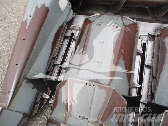 Gleaner 830 Harvester Headers