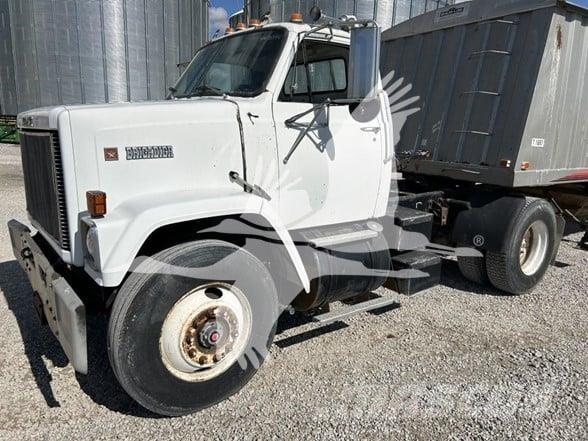 GMC BRIGADIER Conventional Trucks / Tractor Trucks