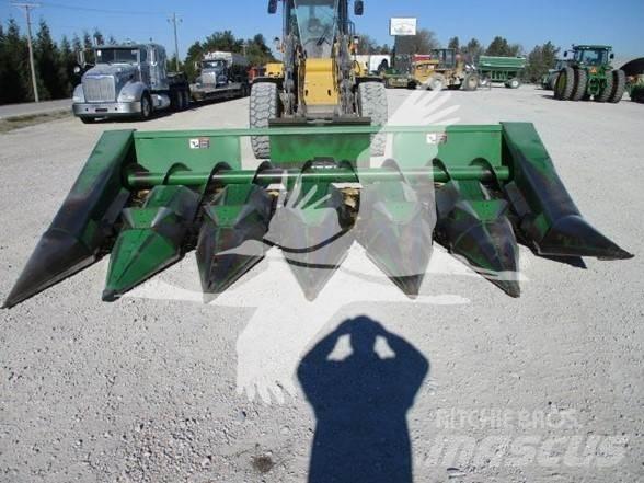 John Deere 643 Harvester Headers
