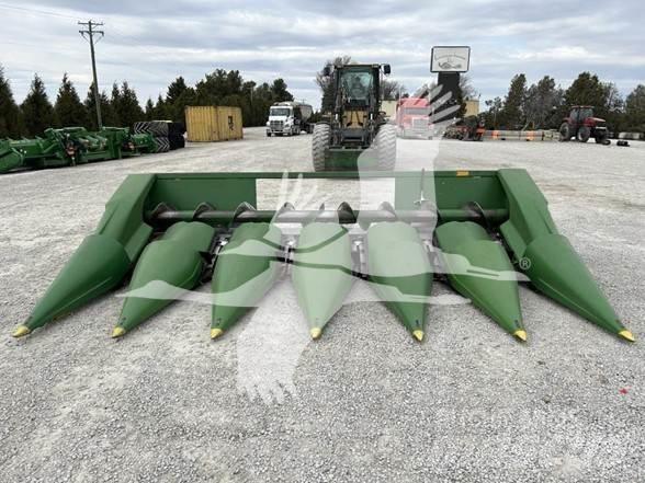 John Deere 643 Harvester Headers