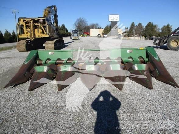John Deere 644 Harvester Headers