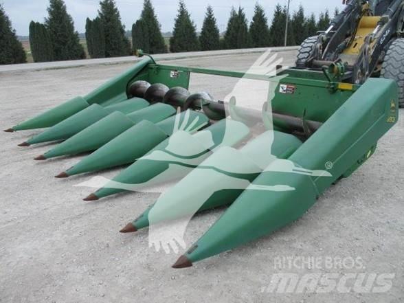 John Deere 693 Harvester Headers
