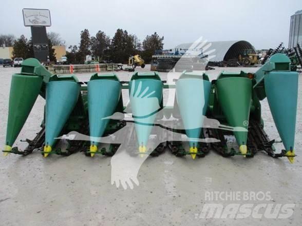 John Deere 693 Harvester Headers