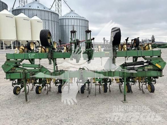 John Deere 845 Cultivators