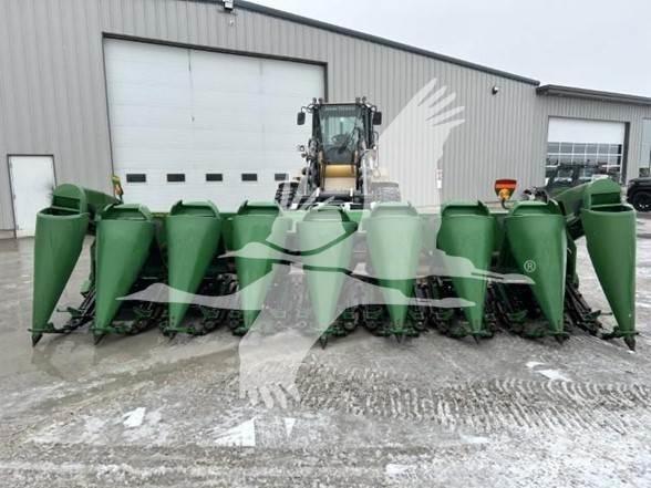 John Deere 893 Harvester Headers
