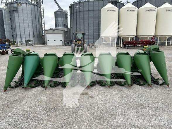 John Deere 893 Harvester Headers