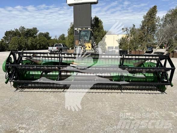 John Deere 918 Harvester Headers