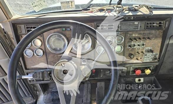 Kenworth T600 Dump Trucks