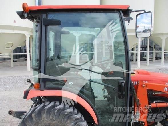 Kubota B3350 Tractors