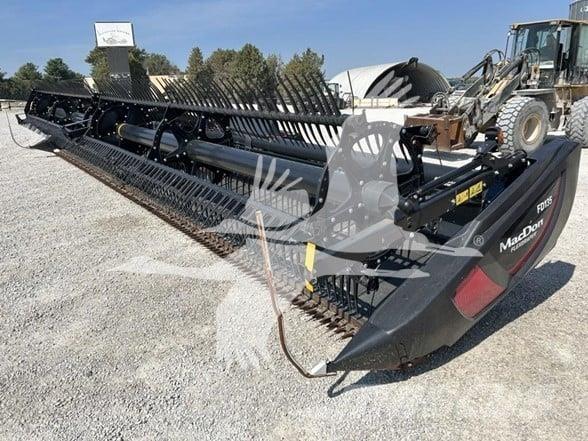 MAC DON FD135 Harvester Headers