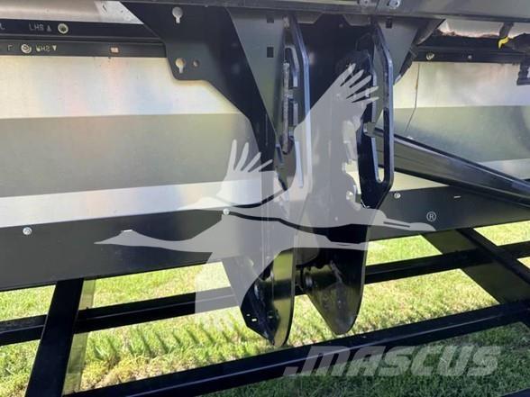 MAC DON FD240 Harvester Headers