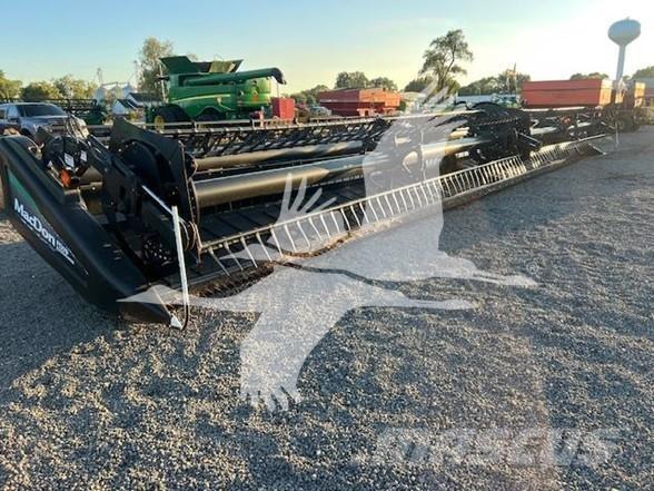 MAC DON FD70 Harvester Headers
