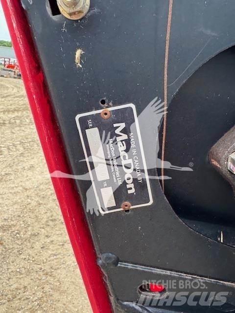 MAC DON FD75 Harvester Headers