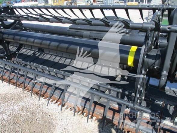 MAC DON FD75S Harvester Headers